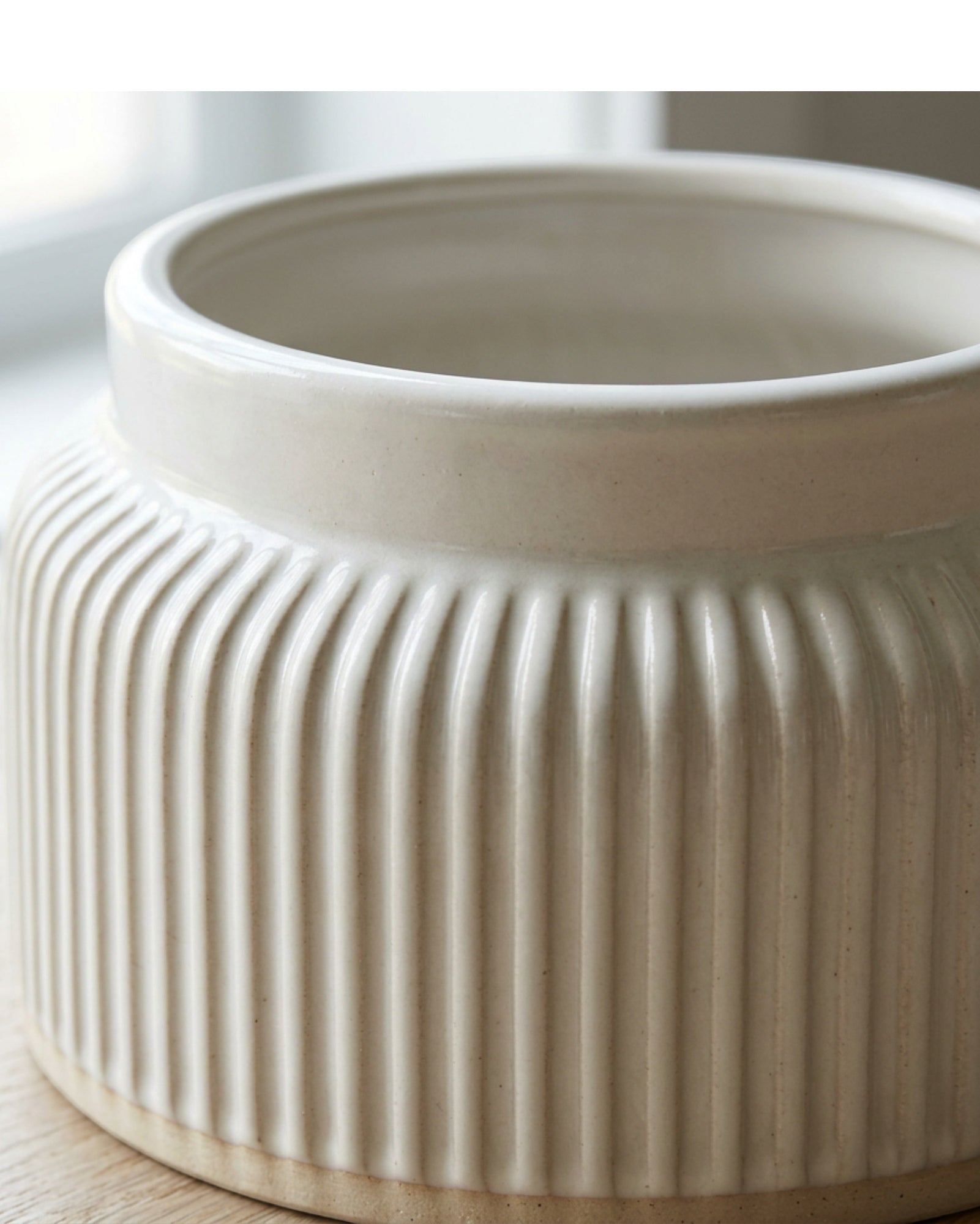Blnxg Ribbed Ceramic Vase Warm White 10 in